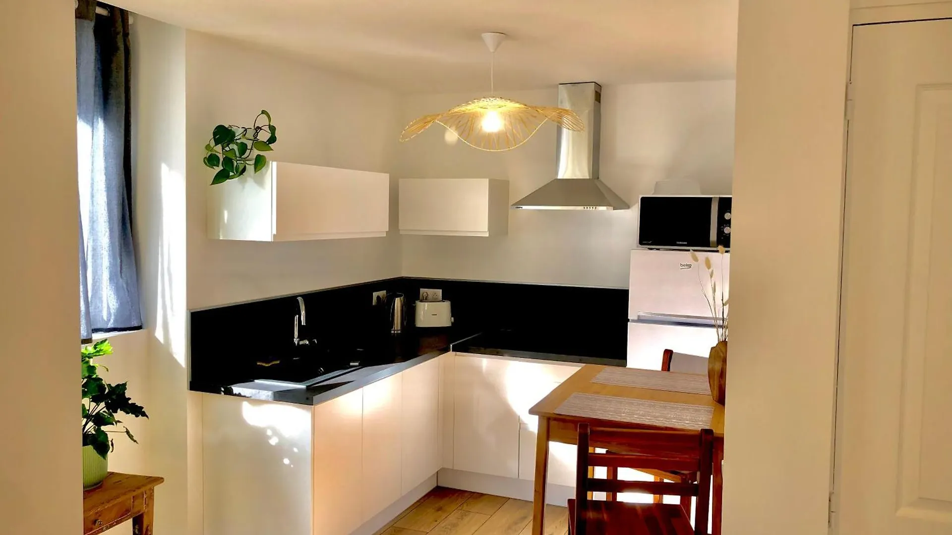 Appartement Tout Confort Coeur De Ville Grand Balcon Le Neouvielle Bagnères-de-Bigorre